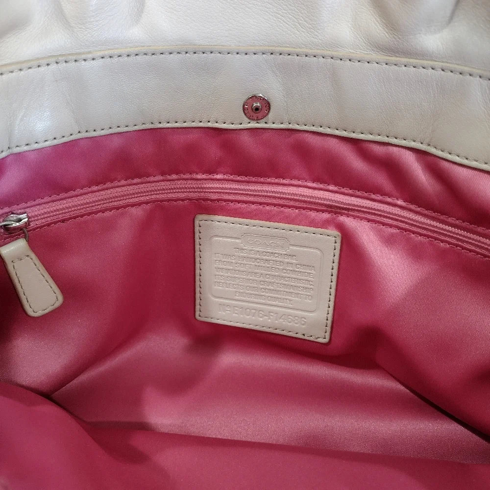 Beautiful  Penelope pebbled leather coach bag with ruffle top